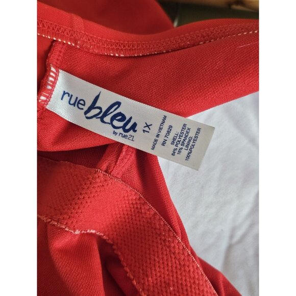 Sriracha Rue Bleu Women's Swimsuit Plus Size 1X Red One Piece Swimsuit Swim - Picture 8 of 9